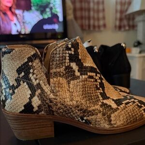 Vince Camuto Beige and Black Snakeskin Ankle Boots